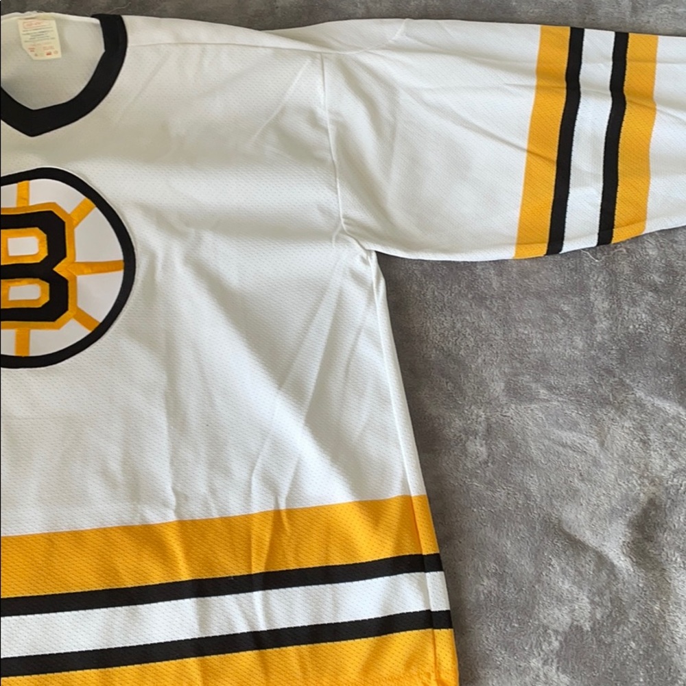 Boston bruins jersey
